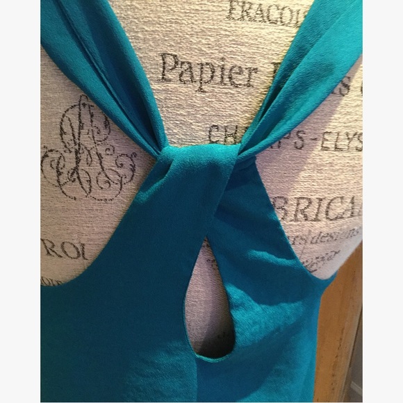 Zara turquoise sleeveless blouse with twist back - Picture 2 of 5